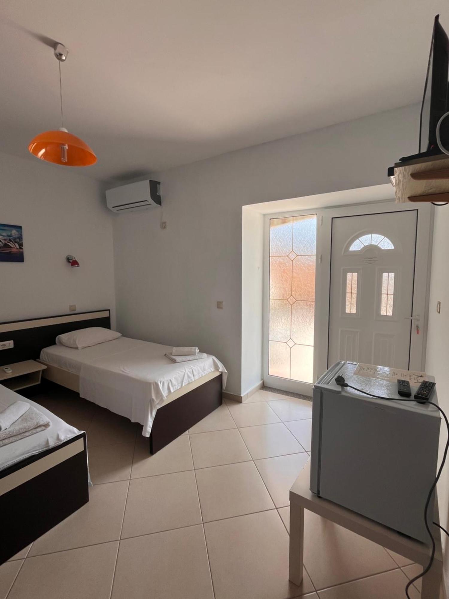 Villa-Leandro Ksamil Luaran gambar
